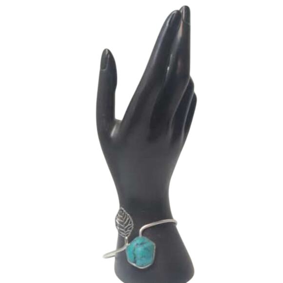 Mod Leaf Turquoise Howlite Rock 925 Wire Bracelet - Picture 2 of 11